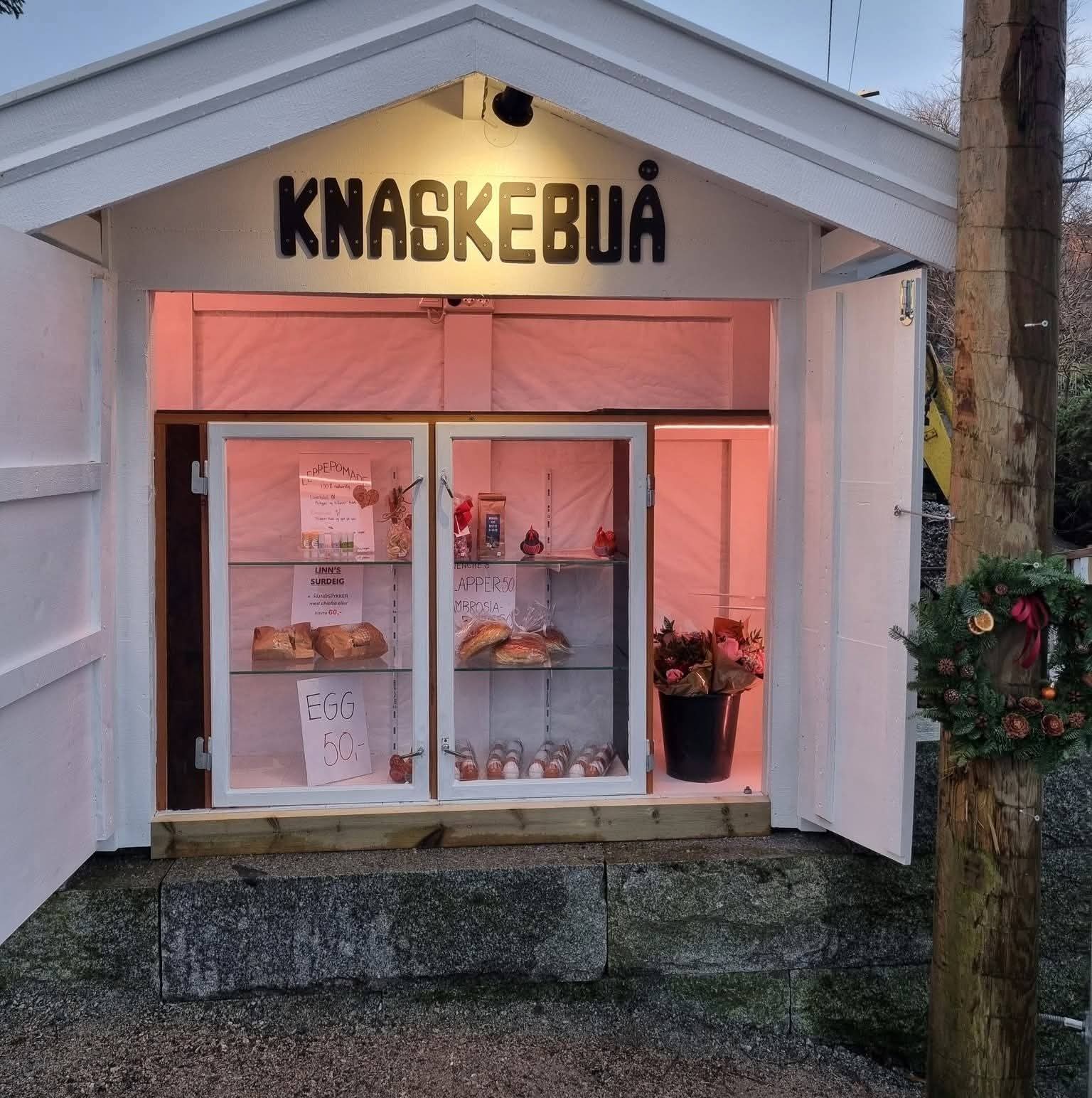 Knaskebuå